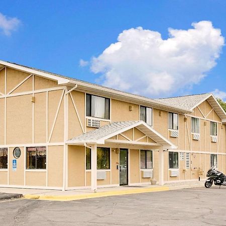 Super 8 By Wyndham Long Prairie Motel Ngoại thất bức ảnh
