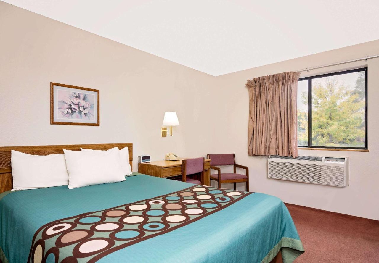 Super 8 By Wyndham Long Prairie Motel Ngoại thất bức ảnh